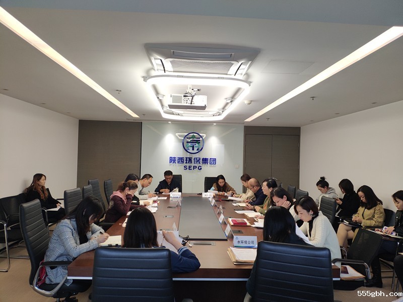 16038037089998974gxg.jpg 10.27座谈会照片_副本.jpg