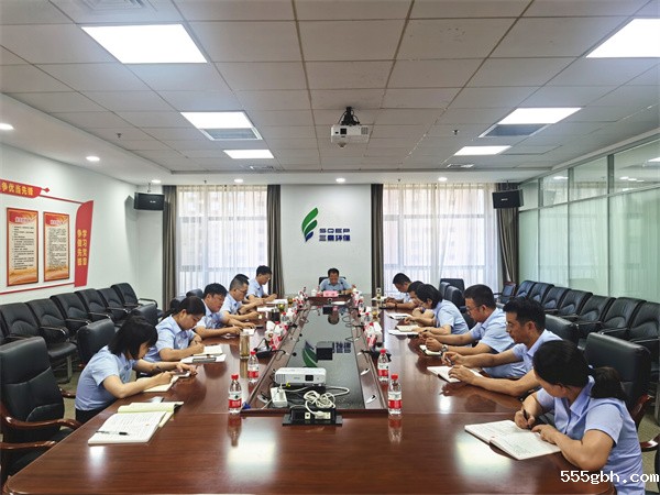 1656584242709674iR1Y.jpg 顾峰到三秦环保股份公司宣讲省第十四次党代会精神.jpg