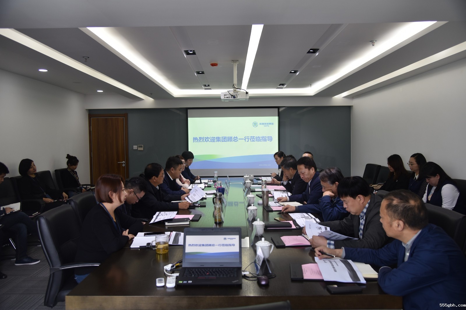 15382697178383558vN5.jpg 顾峰一行到大秦公司 (1).jpg