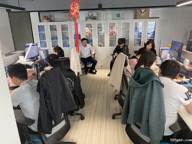 1619658823580603hw9a.jpg 扶贫公司_副本.jpg