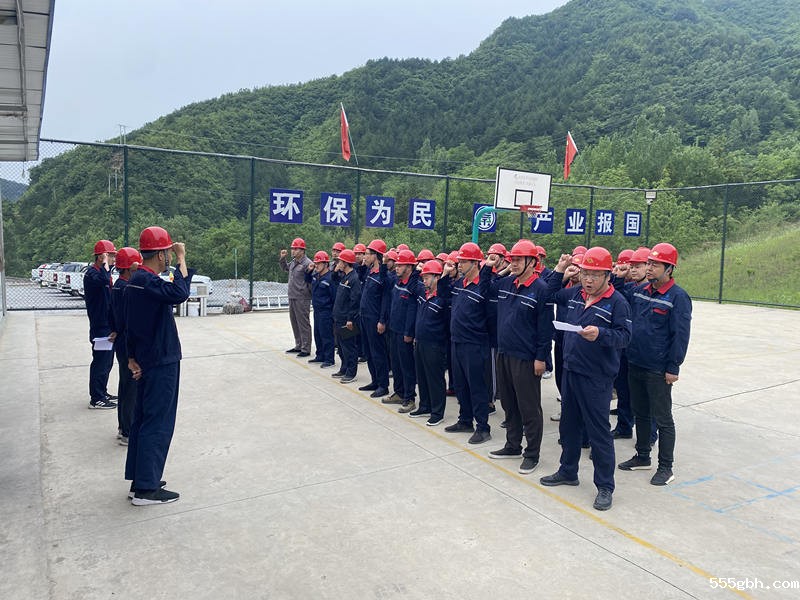 16225993674203476XUI.jpg 秦枫_副本.jpg