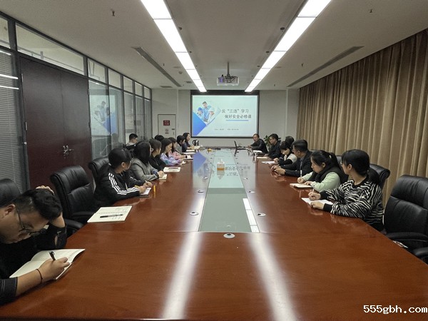 1634259568368433a7M5.jpg 智信公司开展反三违警示教育宣讲_副本.jpg