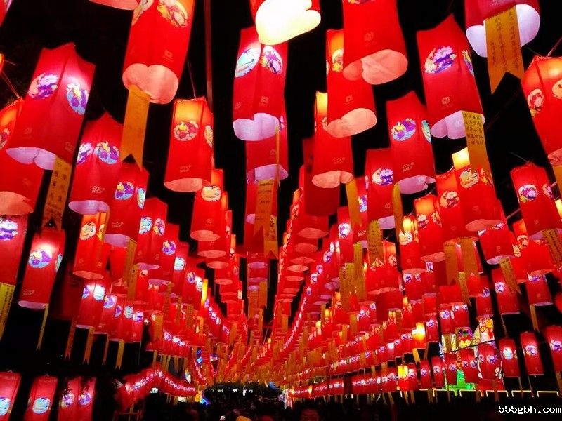 红红火火_副本.jpg