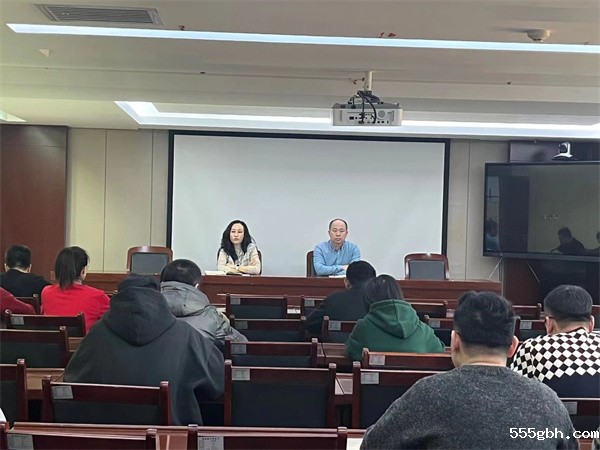 收心归位鼓干劲 凝心聚力再出发.jpg