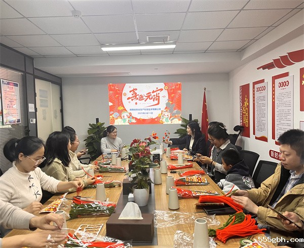 中圣.jpg
