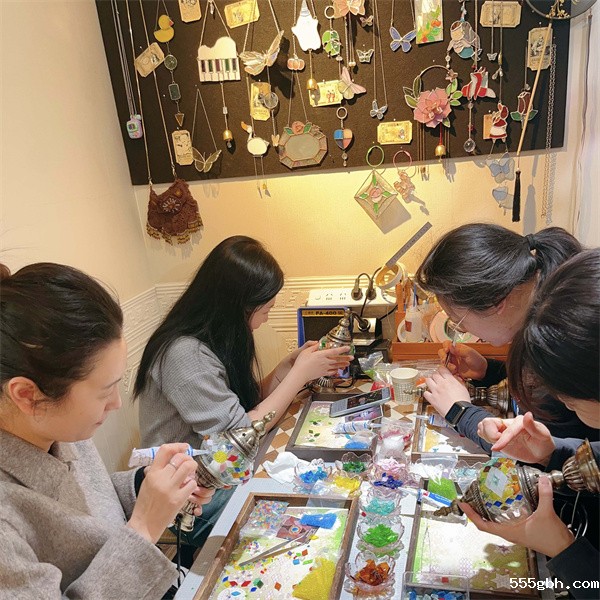研究院公司妇女节活动照片2.jpg